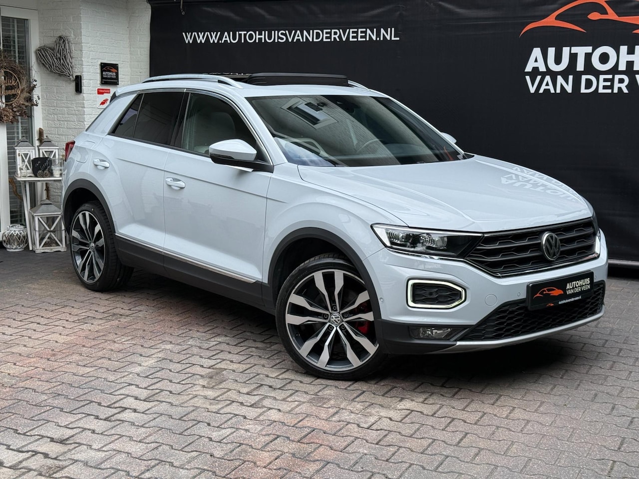 Volkswagen T-Roc - 2.0 TSI 4Motion Sport 2.0 TSI 4Motion Sport, Panoramadak/Virtual/ACC/Beats/Trekhaak/Etc. - AutoWereld.nl