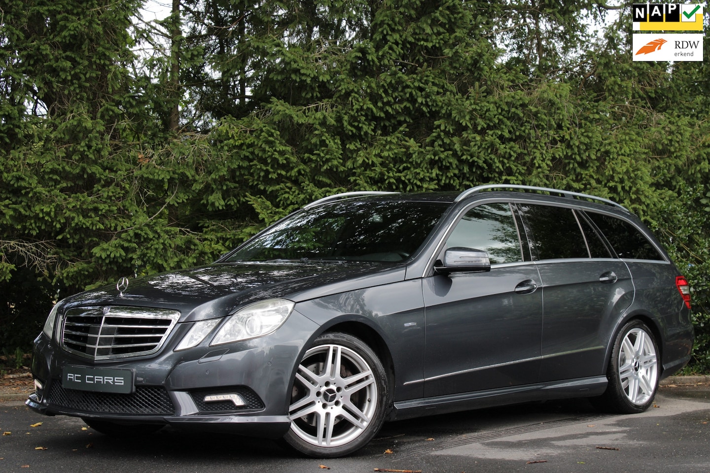 Mercedes-Benz E-klasse Estate - 250 AMG - Youngtimer/AMG/Full! - AutoWereld.nl