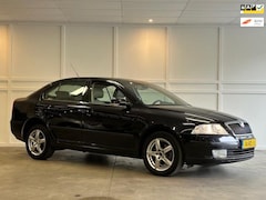 Skoda Octavia - 2.0 FSI Elegance / Airco / Leer / Navi /