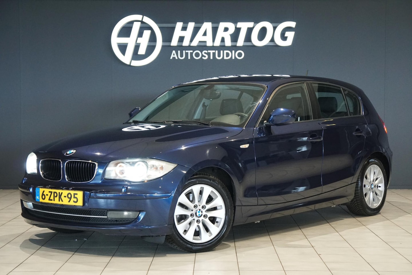 BMW 1-serie - 118i + XENON / SPORTSTOELEN / PDC / CLIMATE CONTROL - AutoWereld.nl