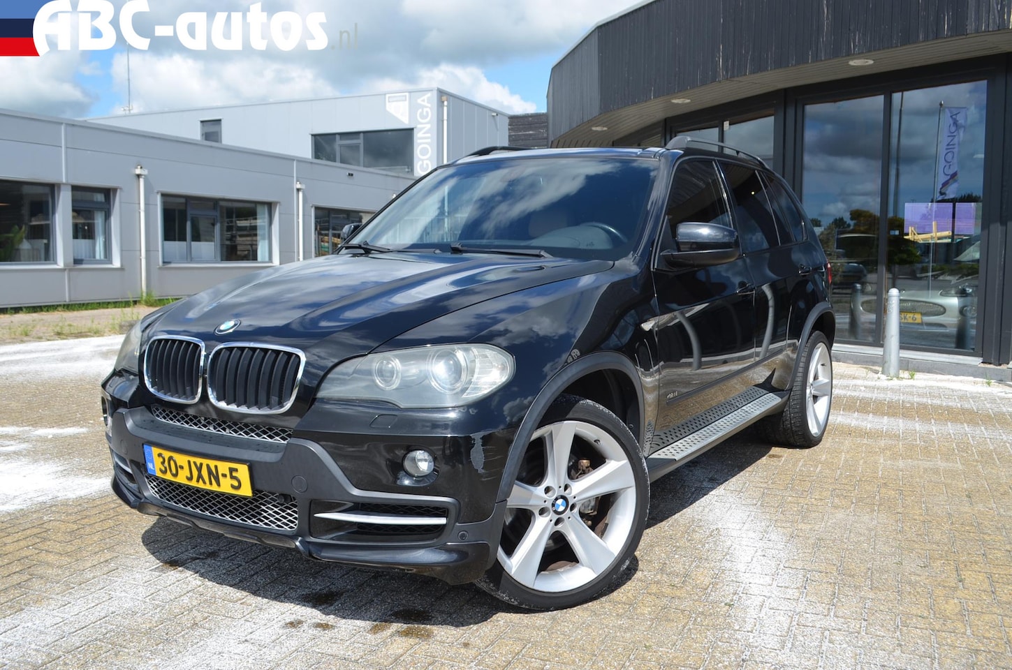 BMW X5 - xDrive48i 355 PK Sportpakket / Pano / 21" / Youngtimer - AutoWereld.nl