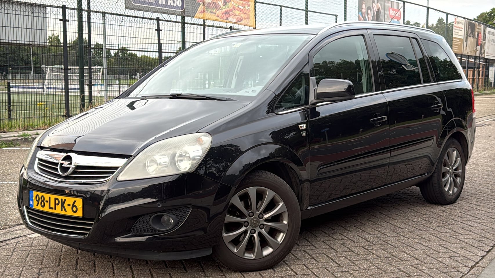 Opel Zafira - 1.8 111 years Edition AIRCO/NAVI/APK 7P - AutoWereld.nl