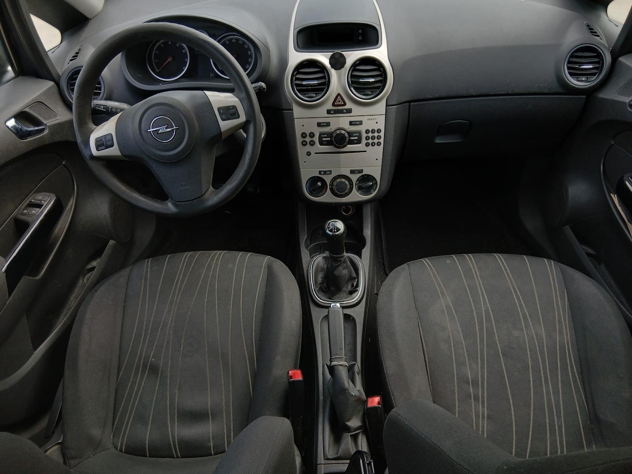 Opel Corsa - 1.4 Airco - NW APK - NAP! - AutoWereld.nl