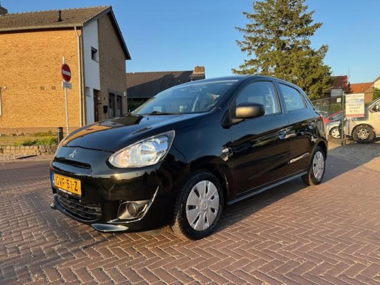 Mitsubishi Space Star - 1.0 Entry 1.0 Entry - AutoWereld.nl