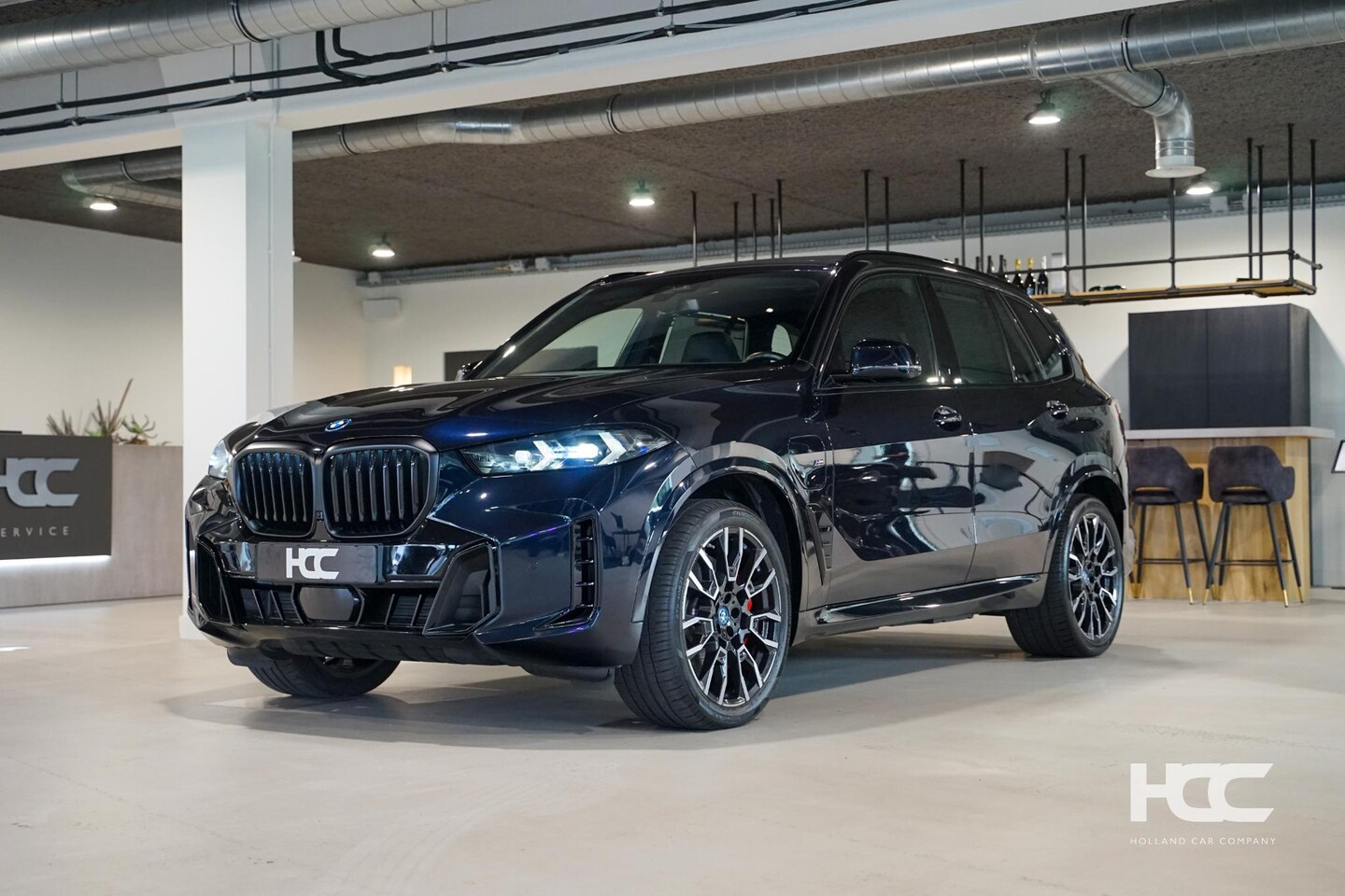 BMW X5 - xDrive50e M Sport Pro | SkyLounge | M Stoelen | Ca - AutoWereld.nl