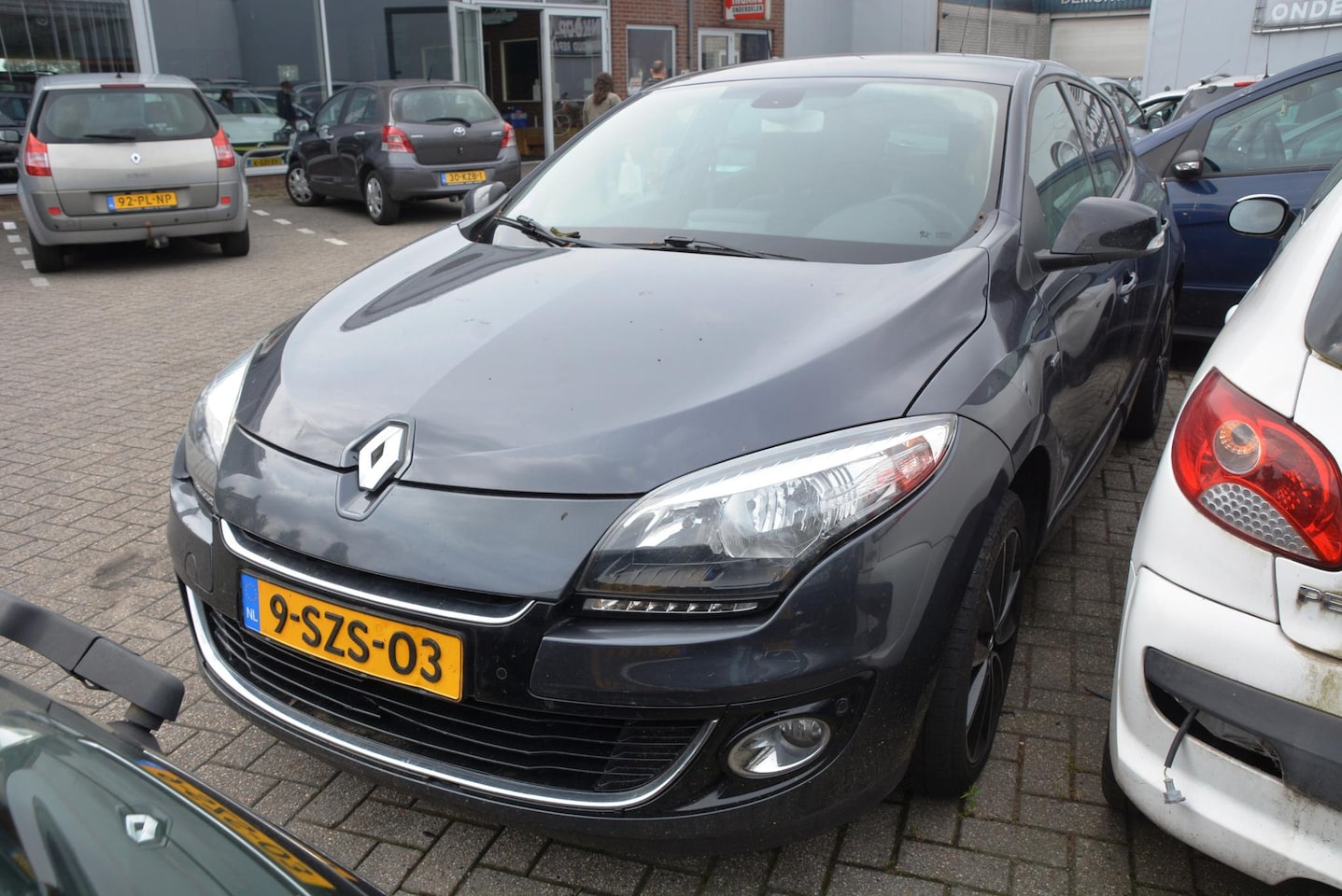 Renault Mégane - 1.2 TCe Bose MOTOR DEFECT ! - AutoWereld.nl