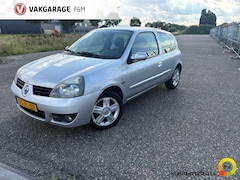Renault Clio - 1.2-16V Campus Met werkende airco