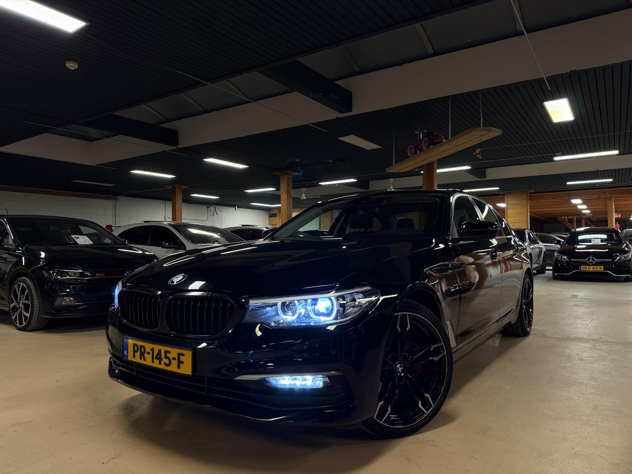 BMW 5-serie - 520i Executive Automaat Leer Navi Airco Cruise Control - AutoWereld.nl