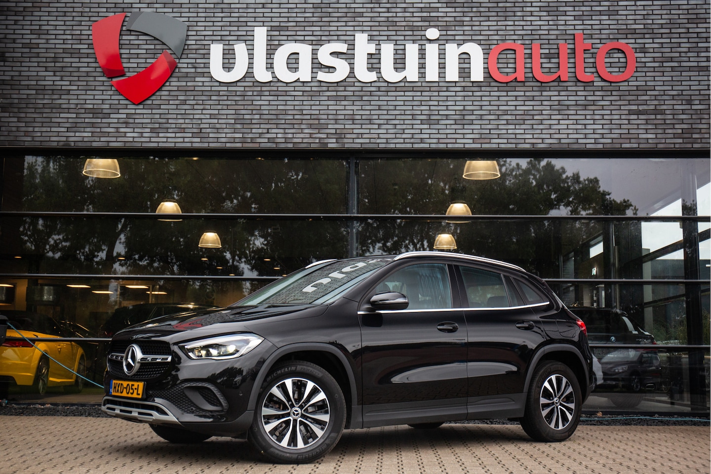 Mercedes-Benz GLA-Klasse - 250 e Business Solution AMG Limited Uitklapbare trekhaak, Achteruitrijcamera, Voorstoelen - AutoWereld.nl