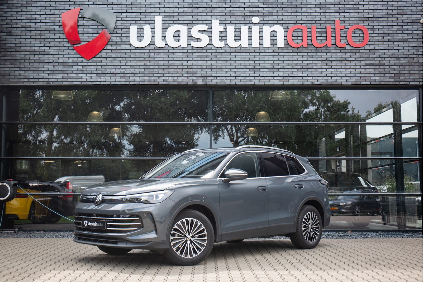 Volkswagen Tiguan - 1.5 eTSI MHEV Elegance , Adap. Cruise, 360-Camera, Navi - AutoWereld.nl