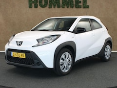 Toyota Aygo X - 1.0 VVT-i MT Play - ORIGINEEL NEDERLANDSE AUTO - AIRCO - ADAPTIEVE CRUISE CONTROL - ACHTER
