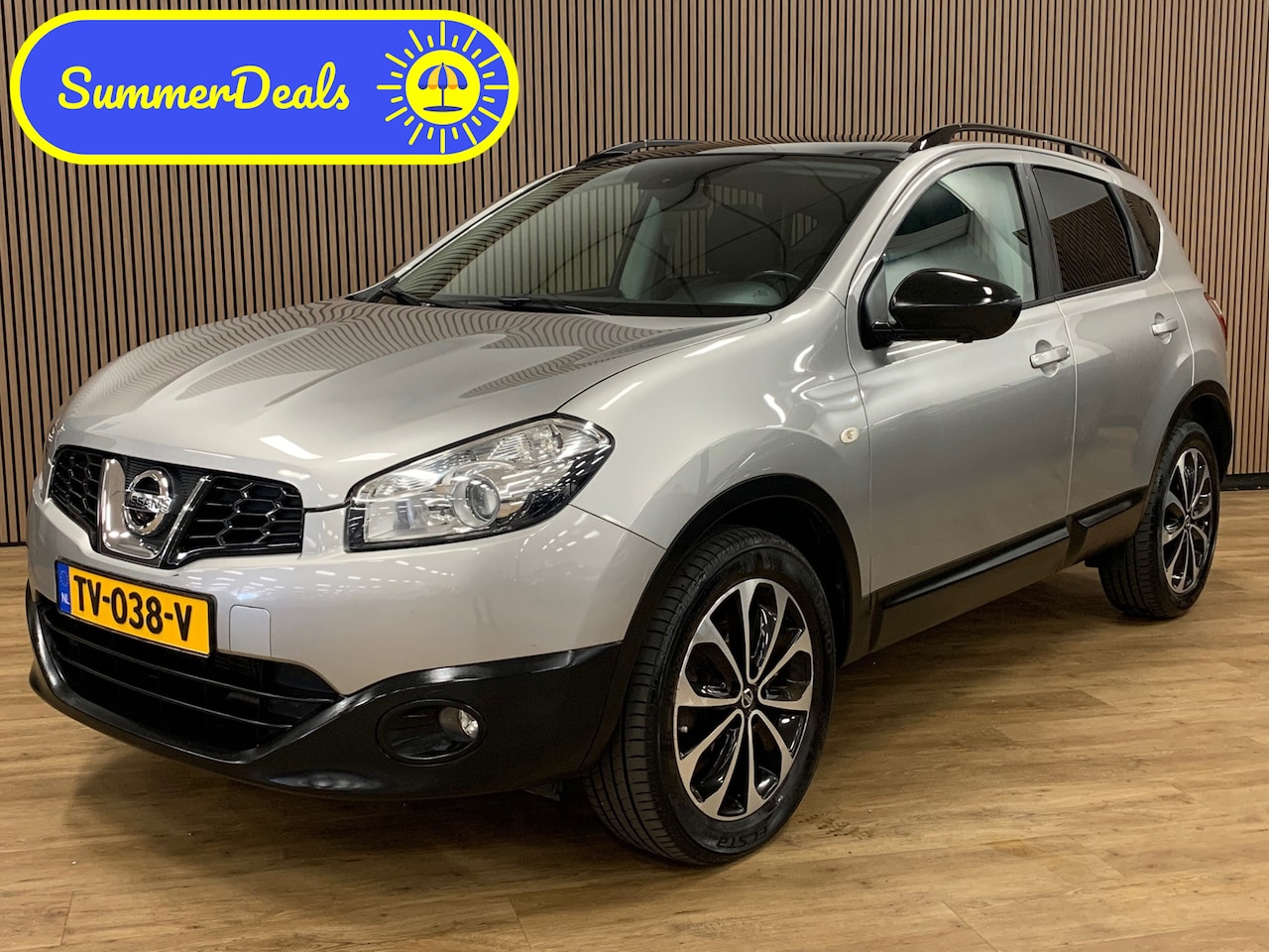 Nissan Qashqai - 1.6 Connect Edition|Panoramadak|360 Camera|Navigatie| - AutoWereld.nl