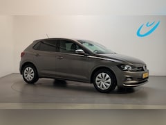 Volkswagen Polo - 1.0 TSI Comfortline Parkeersensoren Navigatie DAB+ App-Connect