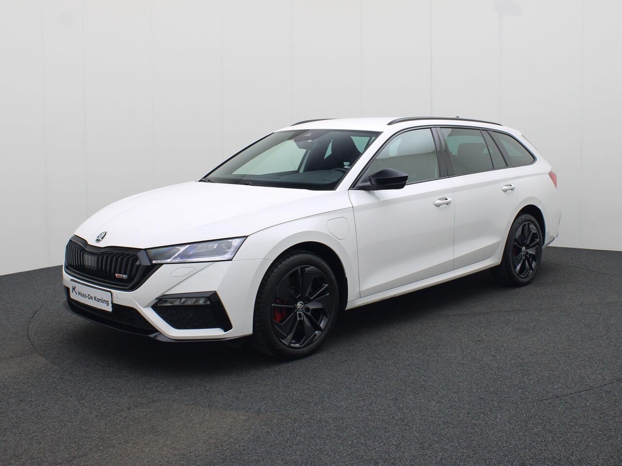 Skoda Octavia Combi - 1.4TSI 180kW/245PK RS iV PHEV DSG · Apple Car Play  · Parkeersensoren · Stoelverwarming - AutoWereld.nl
