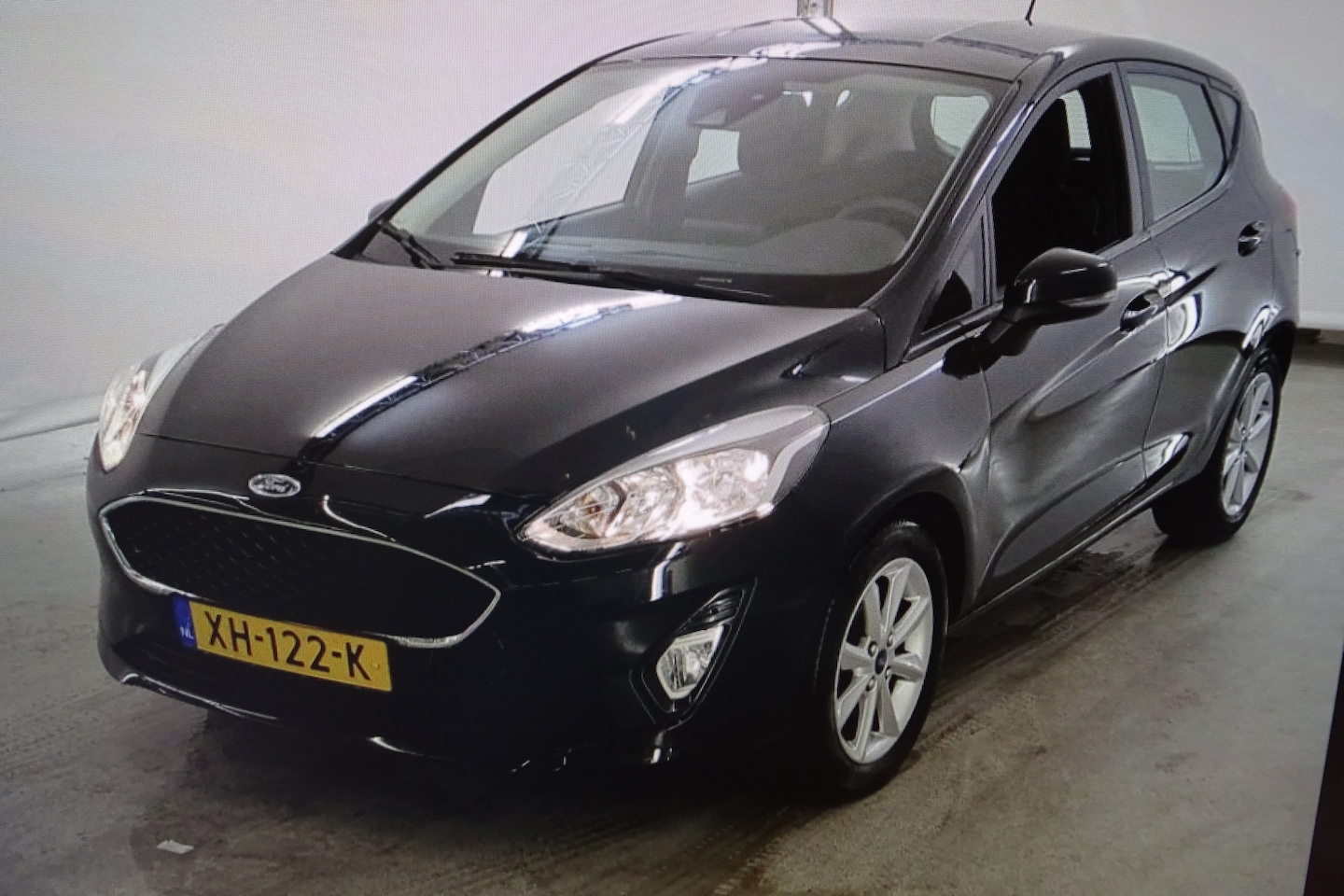 Ford Fiesta - 1.1 Trend 5 Drs.* 86 pk * AIRCO * LMV * PDC * NAVI - AutoWereld.nl