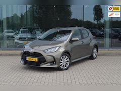 Toyota Yaris - 1.5 VVT-i Dynamic | Verwarmde voorstoelen | Verwarmd stuurwiel | Led