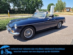 MG B type - 1.8 Roadster LEDER/OVERDRIVE/CHROOM SPAAKWIELEN/izgst
