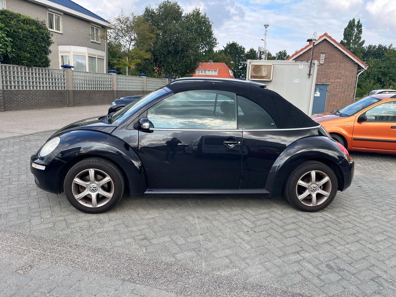 Volkswagen New Beetle Cabriolet - 1.6 Highline 1.6 Highline - AutoWereld.nl