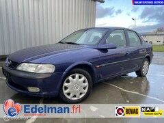 Opel Vectra - 1.8i-16V CD | UNIEKE LAGE KM-STAND