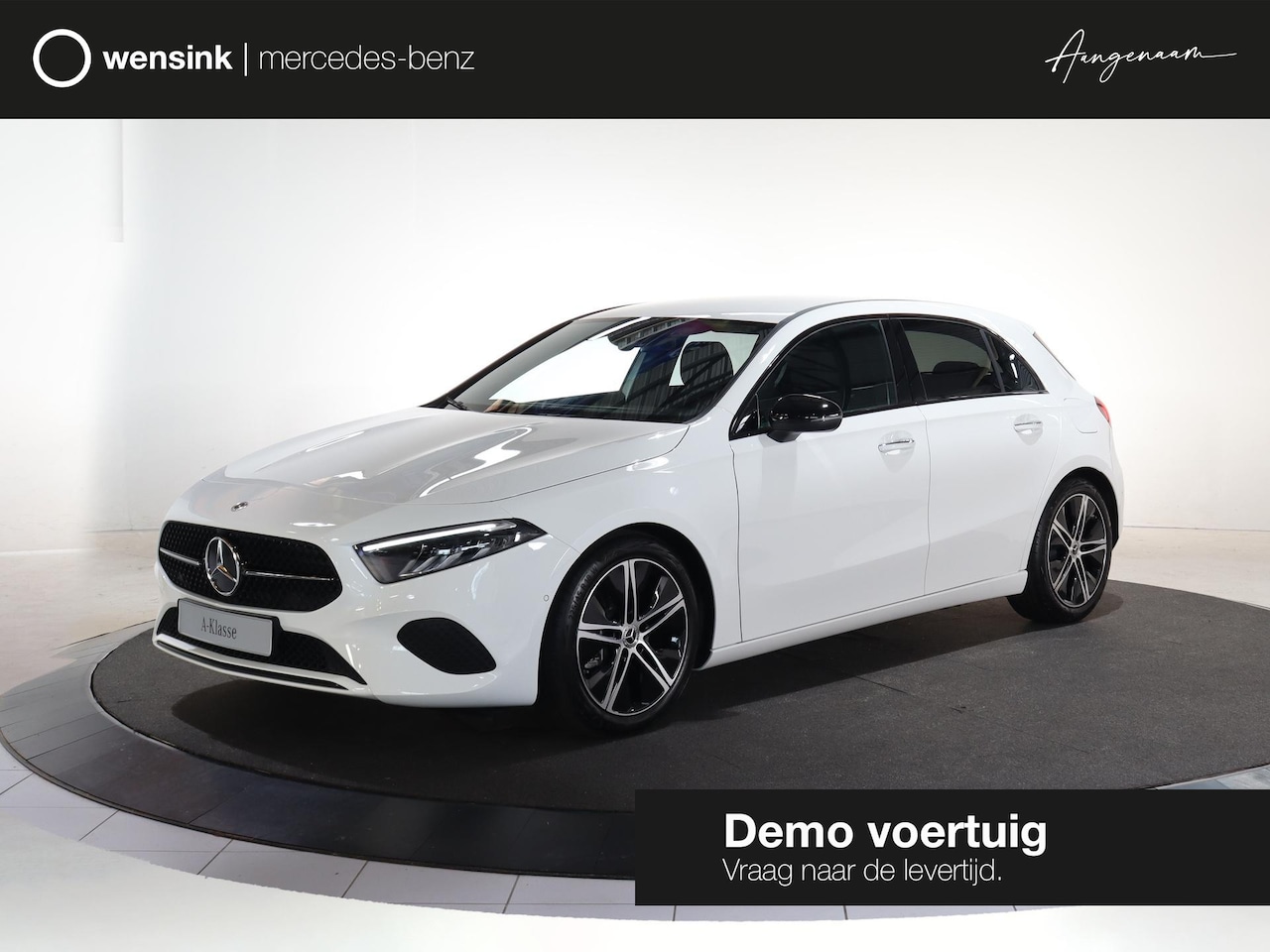 Mercedes-Benz A-klasse - 180 Star Edition Luxury Line LIMITED | Trekhaak | Dodehoekassistent | 18" lichtmetalen vel - AutoWereld.nl