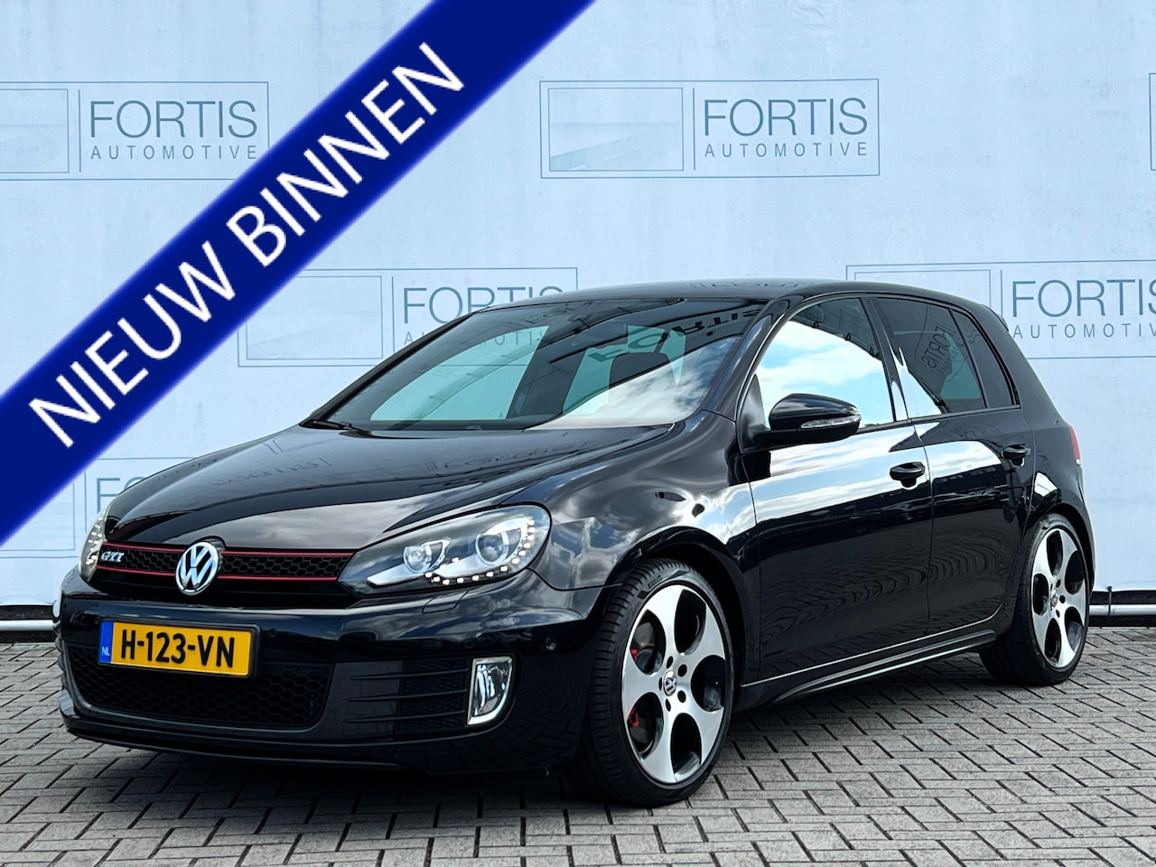 Volkswagen Golf - 2.0 GTI TREKHAAK | NAVI | PDC VOOR & ACHTER | STOELVERW | - AutoWereld.nl