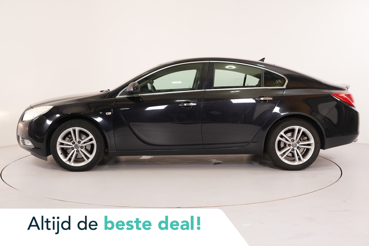 Opel Insignia - 1.6 T Cosmo | Trekhaak | Cruise | Climate | Parrot | - AutoWereld.nl