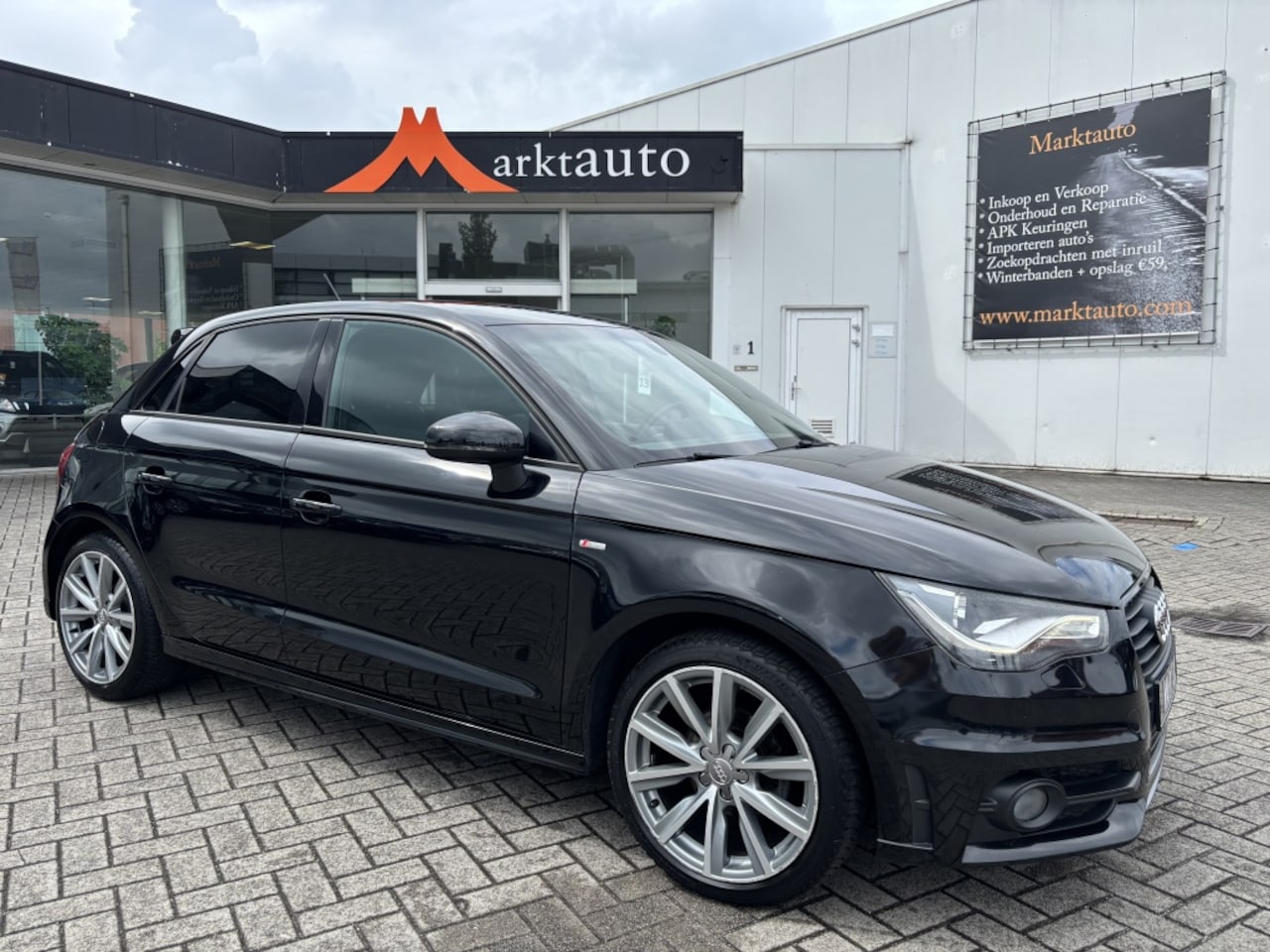 Audi A1 Sportback - 1.2 TFSI S-Line Bluetooth Airco Parkeersensoren - AutoWereld.nl