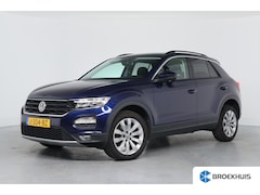 Volkswagen T-Roc - 1.0 TSI Style Business | Clima | Cruise Adaptive | Lichtmetalen Velgen | Parkeersensoren V
