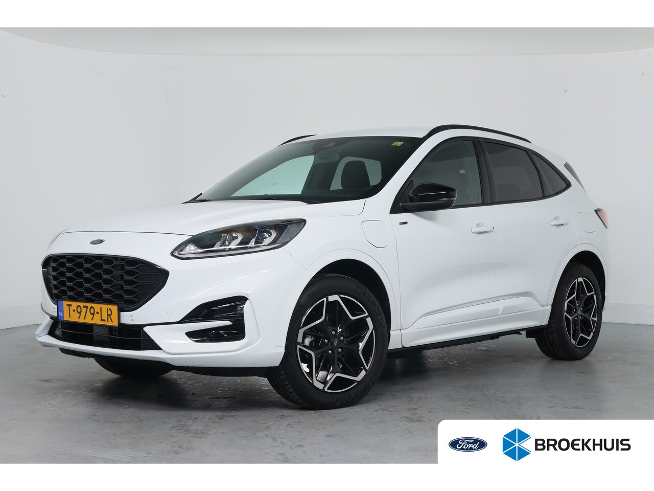 Ford Kuga - 2.5 PHEV ST-Line | Navigatie | Camera | Keyless | Clima | Parkeersensoren V+A | Lichtmetal - AutoWereld.nl