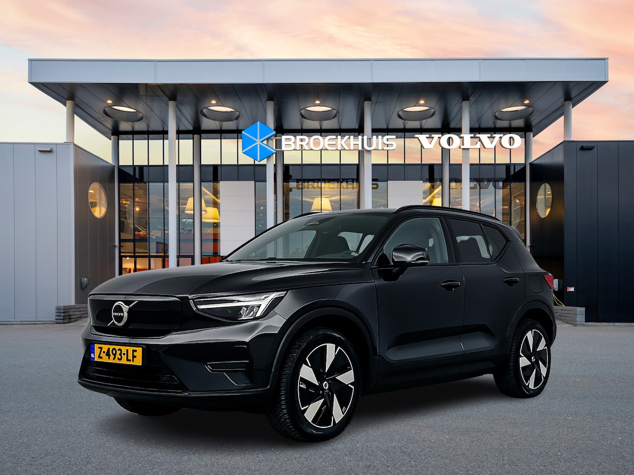 Volvo XC40 - Single Motor Core 69 kWh | 19" Allseason | Adaptieve cruise | BLIS | Getint glas | Parkeer - AutoWereld.nl