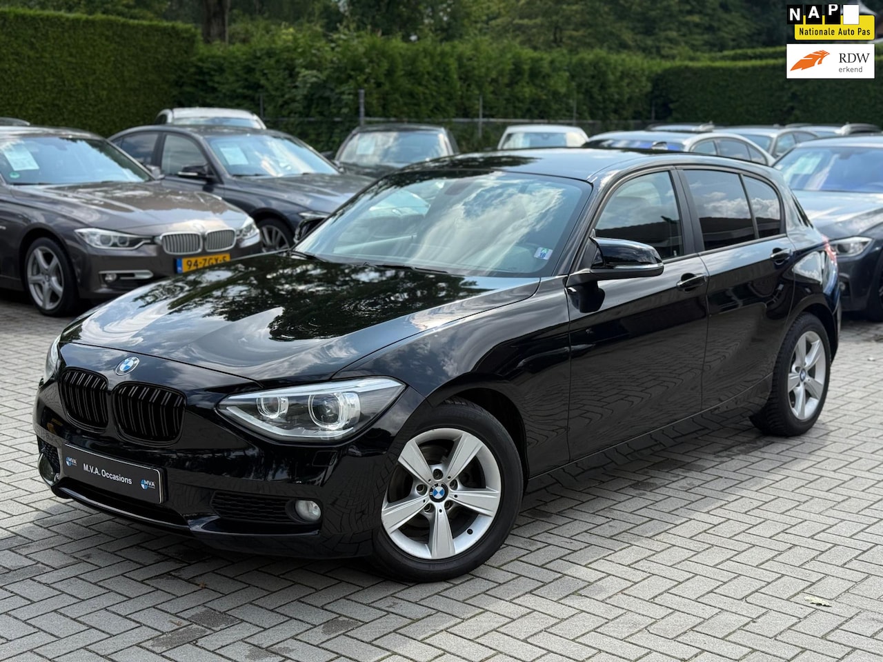 BMW 1-serie - 114i EDE Executive|Nieuwe Ketting + Klepseals|Navigatie|Climate control|Cruise control|Led - AutoWereld.nl