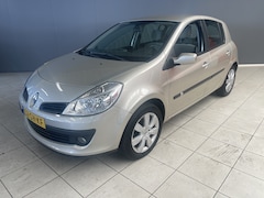 Renault Clio - 1.6-16V Dynamique Luxe Luxe uitvoering Airco, Elektrisch pakket Nieuwe APK bij Aflevering