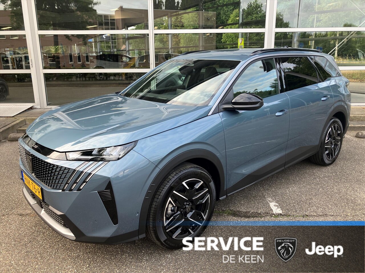 Peugeot 5008 - 1.2 Hybrid 136pk e-DCS6 Allure I Stuurverwarming I 7-zits I 360 camera - AutoWereld.nl
