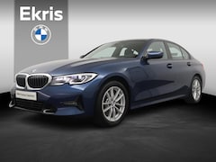 BMW 3-serie - 320e Business Edition Plus | Trekhaak | Panoramadak | Stoelverwarming |