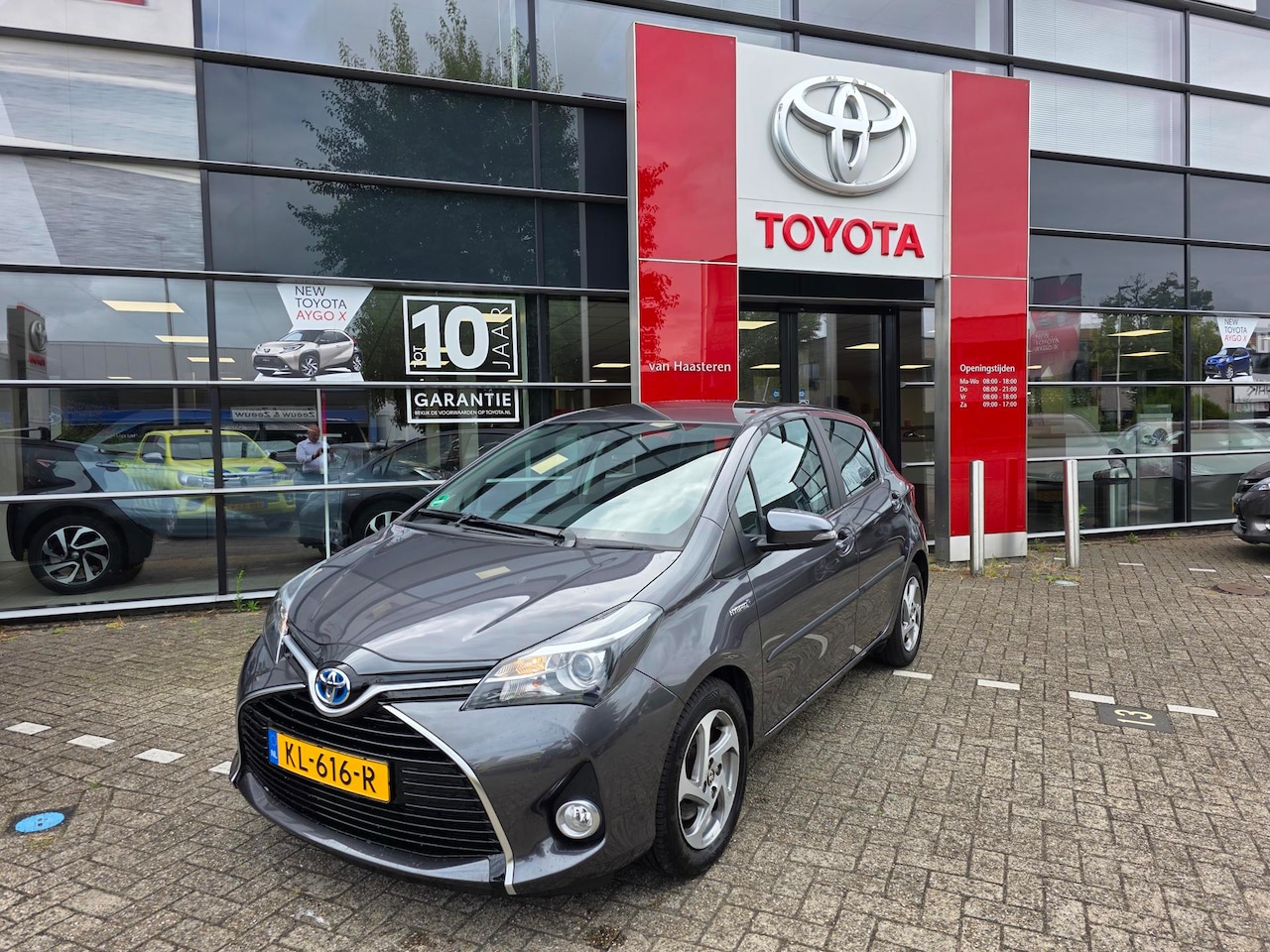 Toyota Yaris - 1.5 Full Hybrid 100pk 5D Aut Trend - AutoWereld.nl