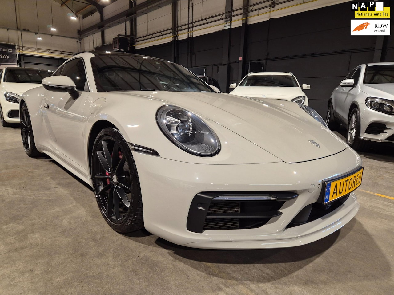 Porsche 911 - 3.0 Carrera 4 S - Schuifdak - Sport Chrono - Noselift - Bose - Dealer onderhouden - AutoWereld.nl