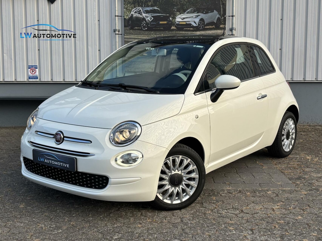 Fiat 500 - 1.2 Lounge | Pano | Carplay | Cruise | Parkeersensoren - AutoWereld.nl