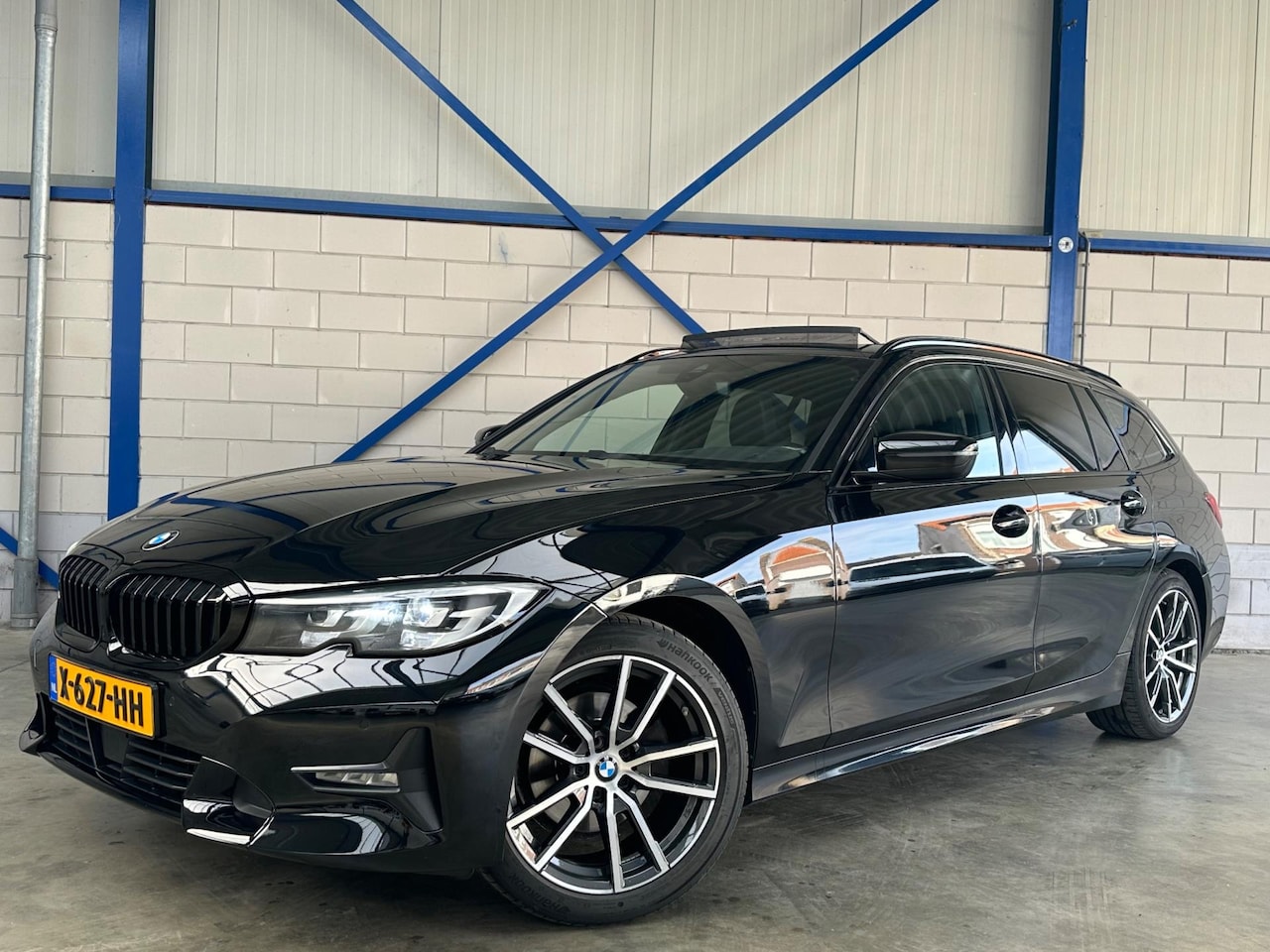 BMW 3-serie Touring - 320d High Executive PANO|LED|Leder|HUD|Harman|Trekhaak - AutoWereld.nl