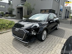 Audi A3 - 1.5 35TFSI S-LINE LEDER/NAVI/CRUISE/LED-MATRIX/VOL