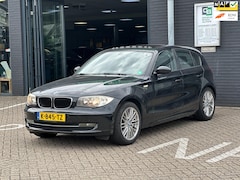BMW 1-serie - 118i/SCHUIFDAK/AIRCO/NAVI/PDC/STOELVERWARMING