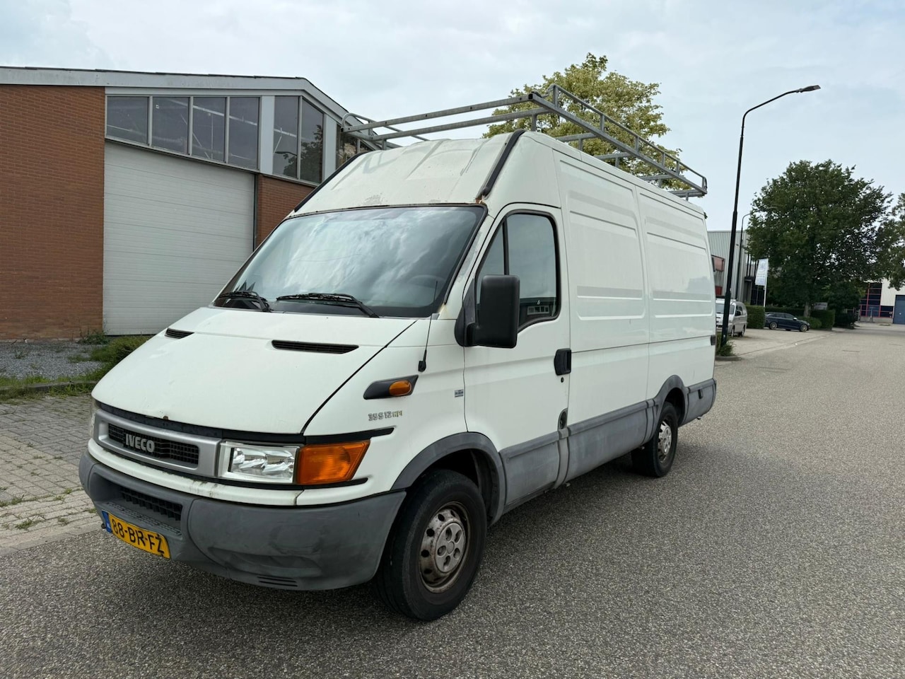 Iveco Daily - 35 S 12V 330 H2 35S12V 330 H2 - AutoWereld.nl