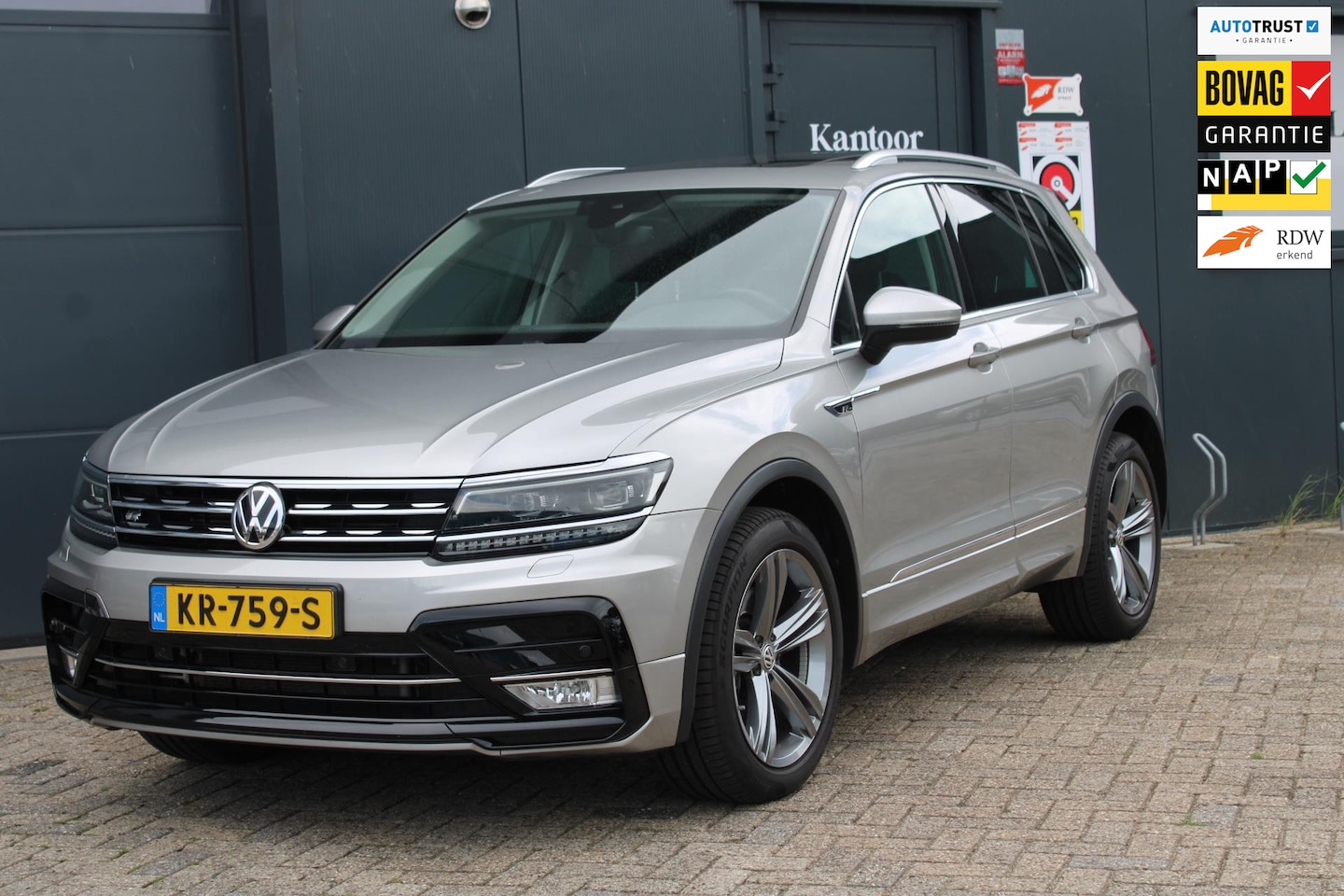 Volkswagen Tiguan - 2.0 TSI 4Motion Highline-Panoramadak - AutoWereld.nl