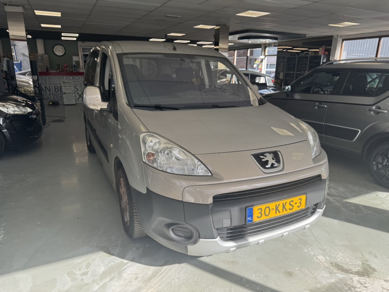 Peugeot Partner Tepee - 1.6 XT 1.6 XT - AutoWereld.nl