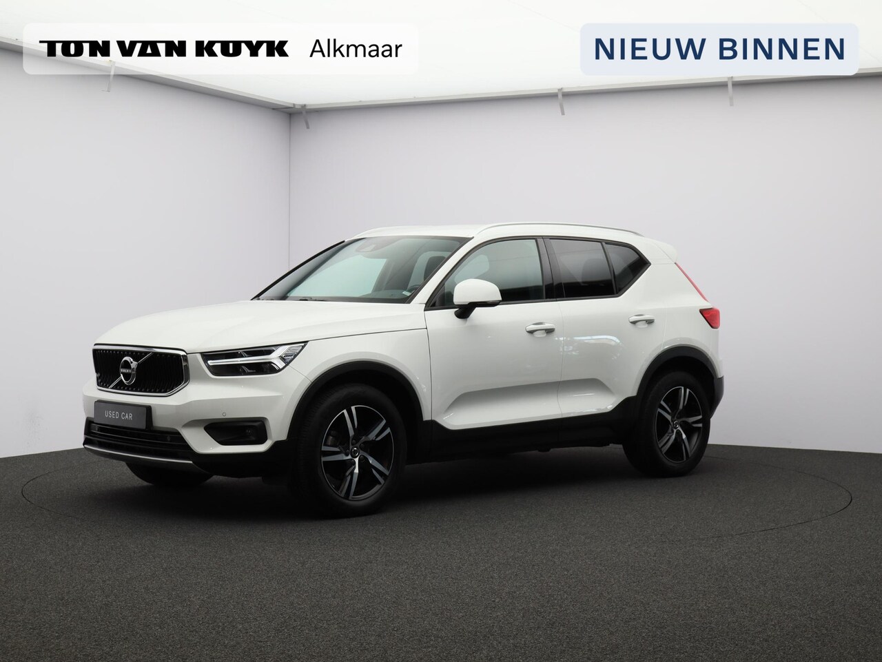 Volvo XC40 - 1.5 T3 Automaat Momentum Pro / Verwarmbare voorstoelen / Trekhaak / Verwarmbare voorruit / - AutoWereld.nl