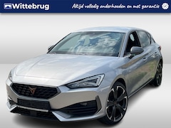 CUPRA Leon - 1.4 e-Hybrid 245pk Performance DSG Automaat / Navigatie / LM 19 inch / Park Assist / LED k