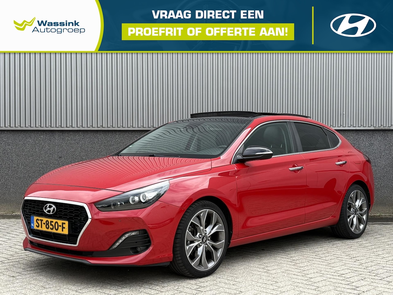 Hyundai i30 Fastback - 1.4 T-GDI 140pk Premium Schuif-/Kanteldak | Keyless Entry | Navigatie | Camera Achter | Cr - AutoWereld.nl