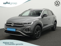 Volkswagen T-Roc - 1.5 TSI 150 pk DSG Style | Achteruitrijcamera | Stoelverwarming | Navigatie | Adaptive Cru