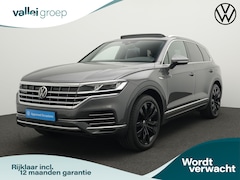 Volkswagen Touareg - Elegance 3.0 TSi 381 pk tiptronic eHybrid 4MOTION | Panoramadak | Puglia leder | Geheugens