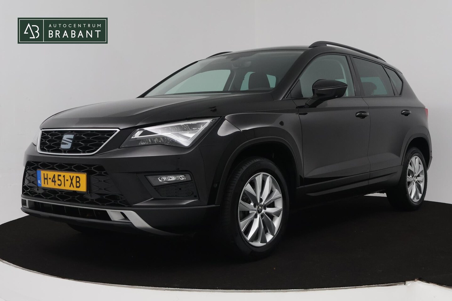 SEAT Ateca - 1.0 EcoTSI Style Business Intense (PARKEERSENSOREN, CRUISE CONTROL, NAVIGATIE, CARPLAY, NL - AutoWereld.nl