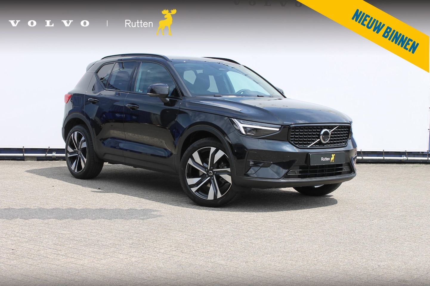 Volvo XC40 - B3 177PK Automaat Plus Dark Google infotainment / Draadloos telefoon opladen / Elektrisch - AutoWereld.nl
